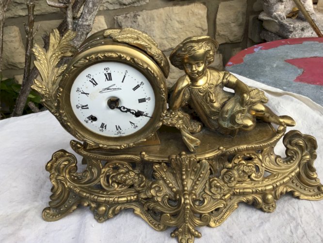 Pendule de cheminée XIXe Napoléon III bronze doré – MADE in italy