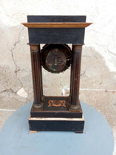 Pendule portique – Époque Charles X – À réviser 