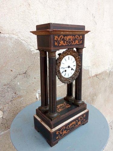 Pendule portique – Époque Charles X – À réviser 