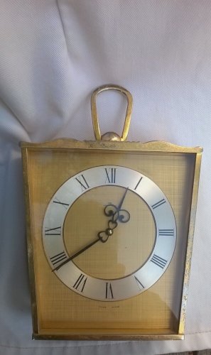 Pendule réveil JAEGER-LECOULTRE 15 jours : Le mouvement à vérifier, arrêtais, donc à réviser.