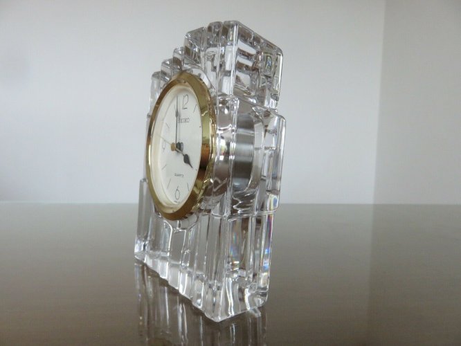 PENDULETTE SEIKO  GLACON  A QUARTZ EN VERRE OU EN CRISTAL 1990 VINTAGE - JAPON