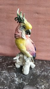 CHOCOLATE-COLORED PORCELAIN PARROT KARL ENS No. 1