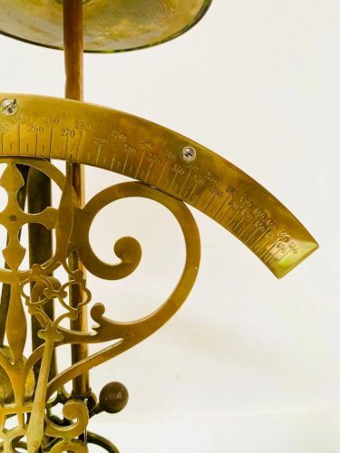 Pese lettres Napoléon III en laiton et bois noir XIX siècle