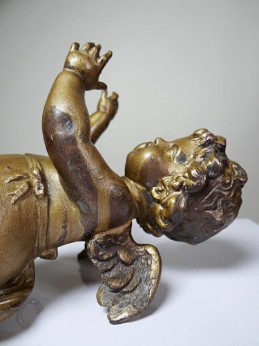 Petit angelot, putto en bronze doré ancien élément décoratif XIXe