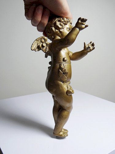 Petit angelot, putto en bronze doré ancien élément décoratif XIXe