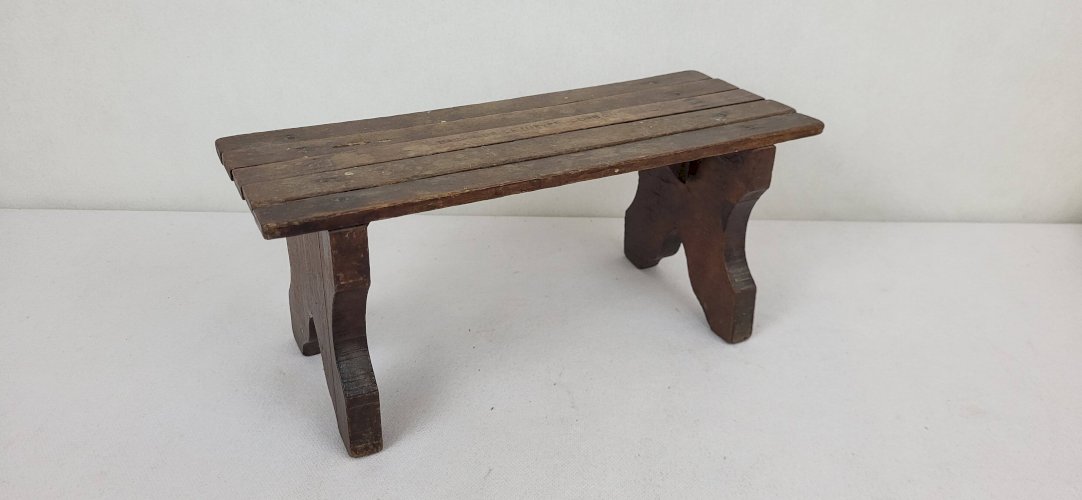 Petit banc / repose pieds