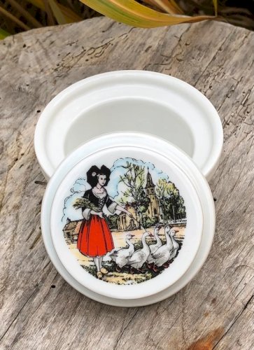 Petit beurrier en porcelaine Pillivuyt