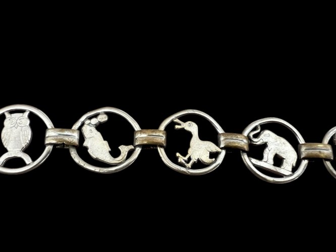 Petit Bracelet Personnages Animalier Benjamin Rabier Art Deco 1925 Collection