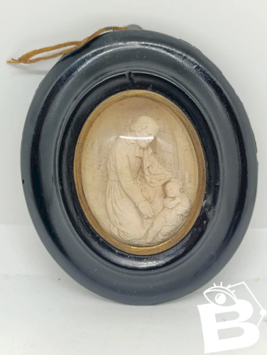 Petit cadre mural en bois noirci et verre bombé religieux 19eme en bon etat