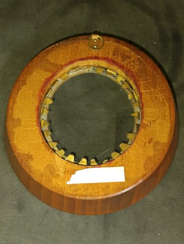 petit cadre photo ancien en bois et verre bombe en bon etat