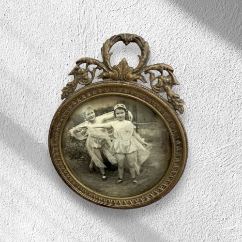 Petit cadre XIXe siècle objet de vitrine photo enfantine collection Ancien