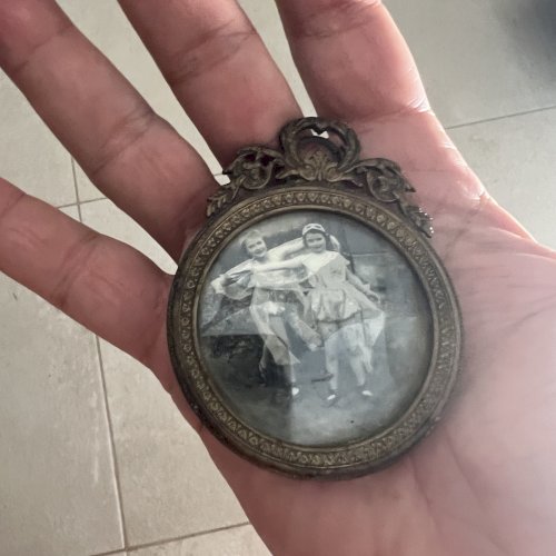 Petit cadre XIXe siècle objet de vitrine photo enfantine collection Ancien