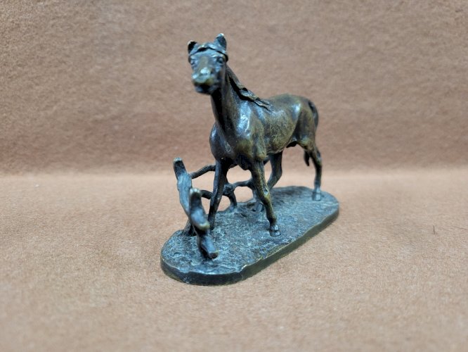 PETIT CHEVAL EN BRONZE DE PIERRE JULES MENE