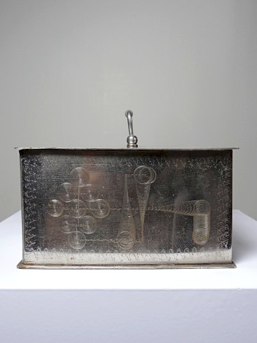 Petit coffre fort portable/caisse ancienne XIXe-XXe métal argenté