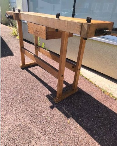 Petit établi de menuisier vintage en bois massif – Console de charme