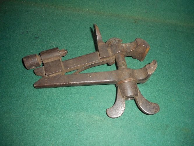PETIT ETAU EN METAL ANCIEN