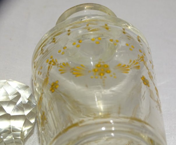 -PETIT FLACON  CRISTAL à décor GUIRLANDES DOREES épaisses  BOUCHON FACETTES   D
