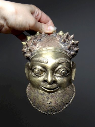 Petit masque d'Oba bronze doré Bamoun, Cameroun, vintage Afrique