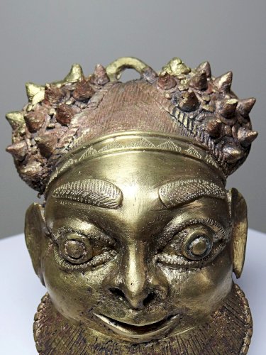Petit masque d'Oba bronze doré Bamoun, Cameroun, vintage Afrique
