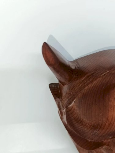 petit masque japonais de theatre NO en bois naturel, représentant Hannya en bon etat