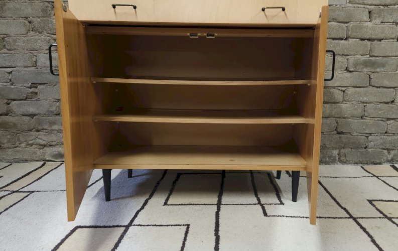 Petit meuble 1 tiroir 2 portes année 1960