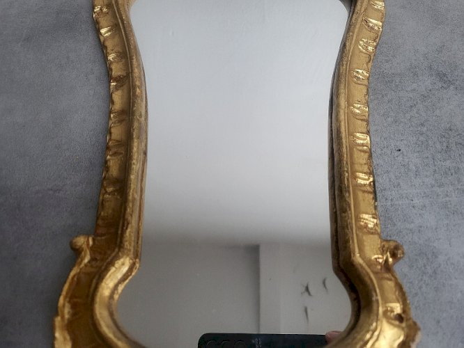 PETIT MIROIR DORE EN BOIS DORE