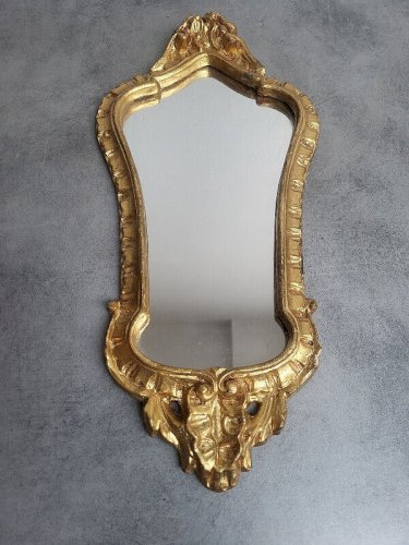 PETIT MIROIR DORE EN BOIS DORE