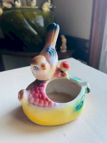 Petit oiseau en porcelaine art déco 1930