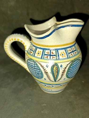 petit pichet ancien henriot quimper france en bon etat