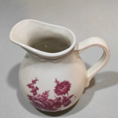 Petit pichet, pot à lait, crémier en porcelaine Chaumette et Favor