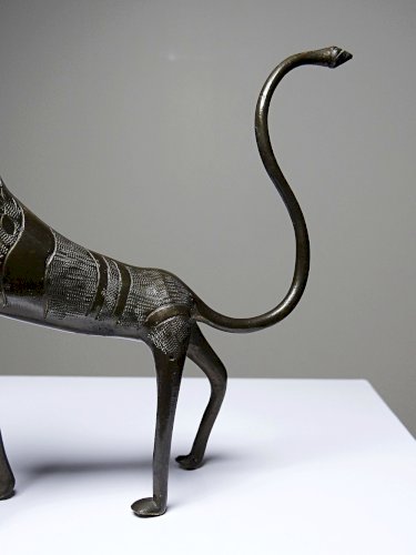 Petit sujet, lion, hyène, bête en Bronze du Bénin Dahomey Cotonou vintage