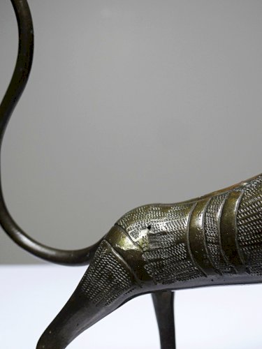 Petit sujet, lion, hyène, bête en Bronze du Bénin Dahomey Cotonou vintage
