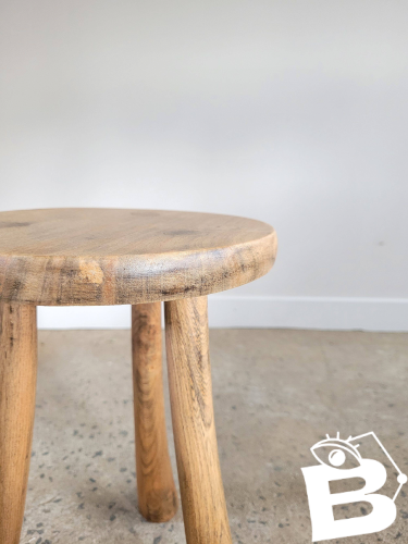 Petit tabouret brutaliste