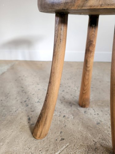 Petit tabouret brutaliste