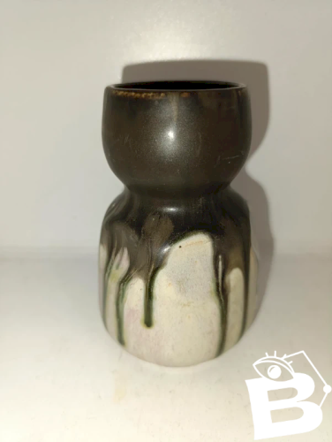 petit vase ancien à coulure signé Gilbert metenier en bon etat