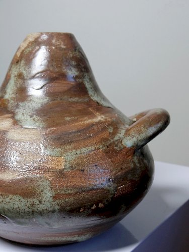 Petit vase brutaliste artisanal céramique vernissée début des années 2000