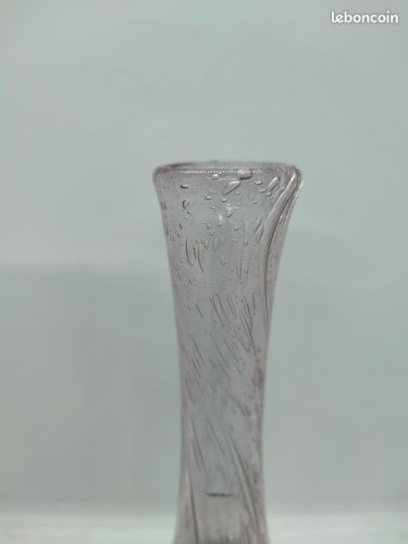 Petit vase bulle dans le gout des productions de biot en bon etat