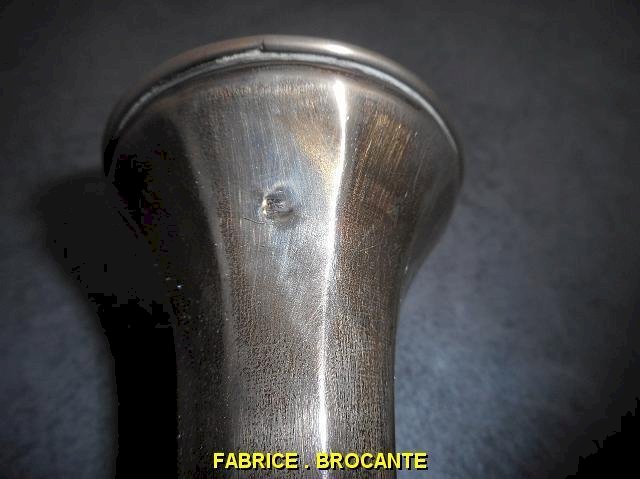 PETIT VASE EN ARGENT MASSIF N° 2