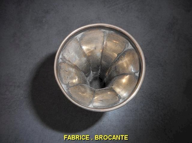 PETIT VASE EN ARGENT MASSIF N° 2