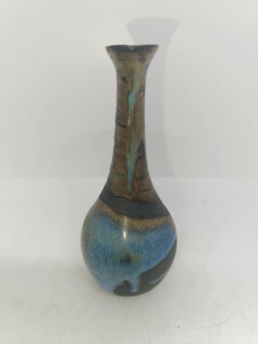 petit vase en gres à coulure année 60-70 en bon etat