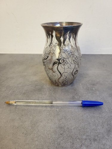 PETIT VASE EN VERRE ARGENTE SAINT GRAAL