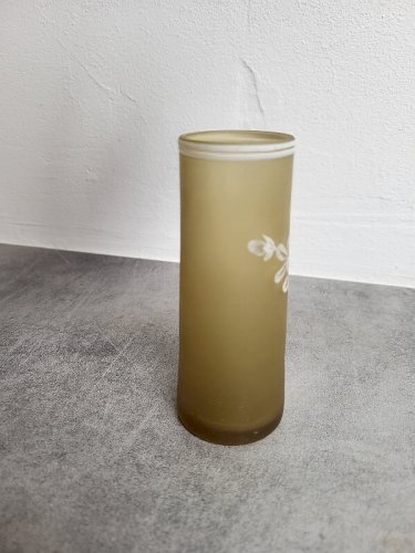 PETIT VASE EN VERRE DECOR EN RELIEF
