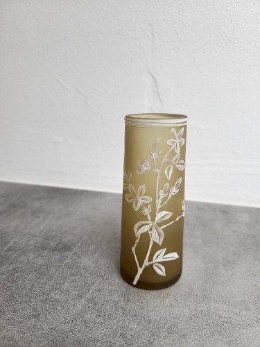 PETIT VASE EN VERRE DECOR EN RELIEF