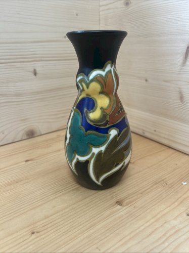 Petit vase Gouda Holland – modèle décoratif signé