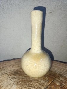 petit vase signé jean dusbost en bon etat