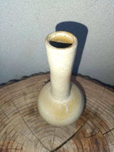 petit vase signé jean dusbost en bon etat