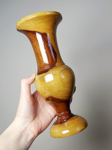 Petit vase vintage bois d'olivier tourné main