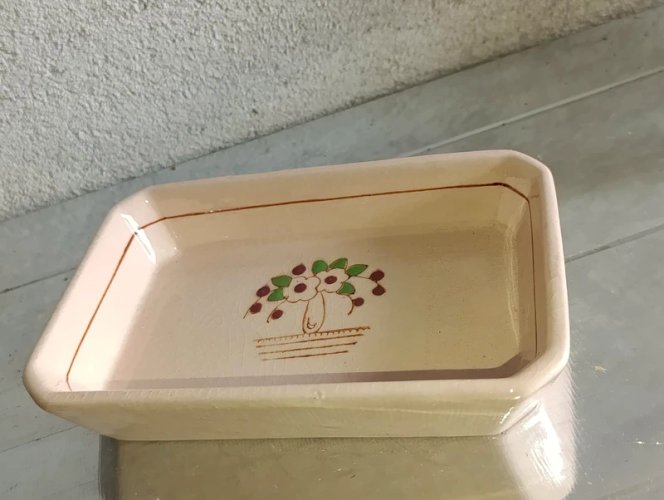 petit vide poche à decor floral signé longwy en bon etat