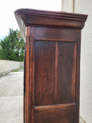 PETITE ARMOIRE 2 PORTES LOUIS XV EN NOYER DU XIX ème SIECLE