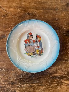Small plate 1920 St Amandinoise